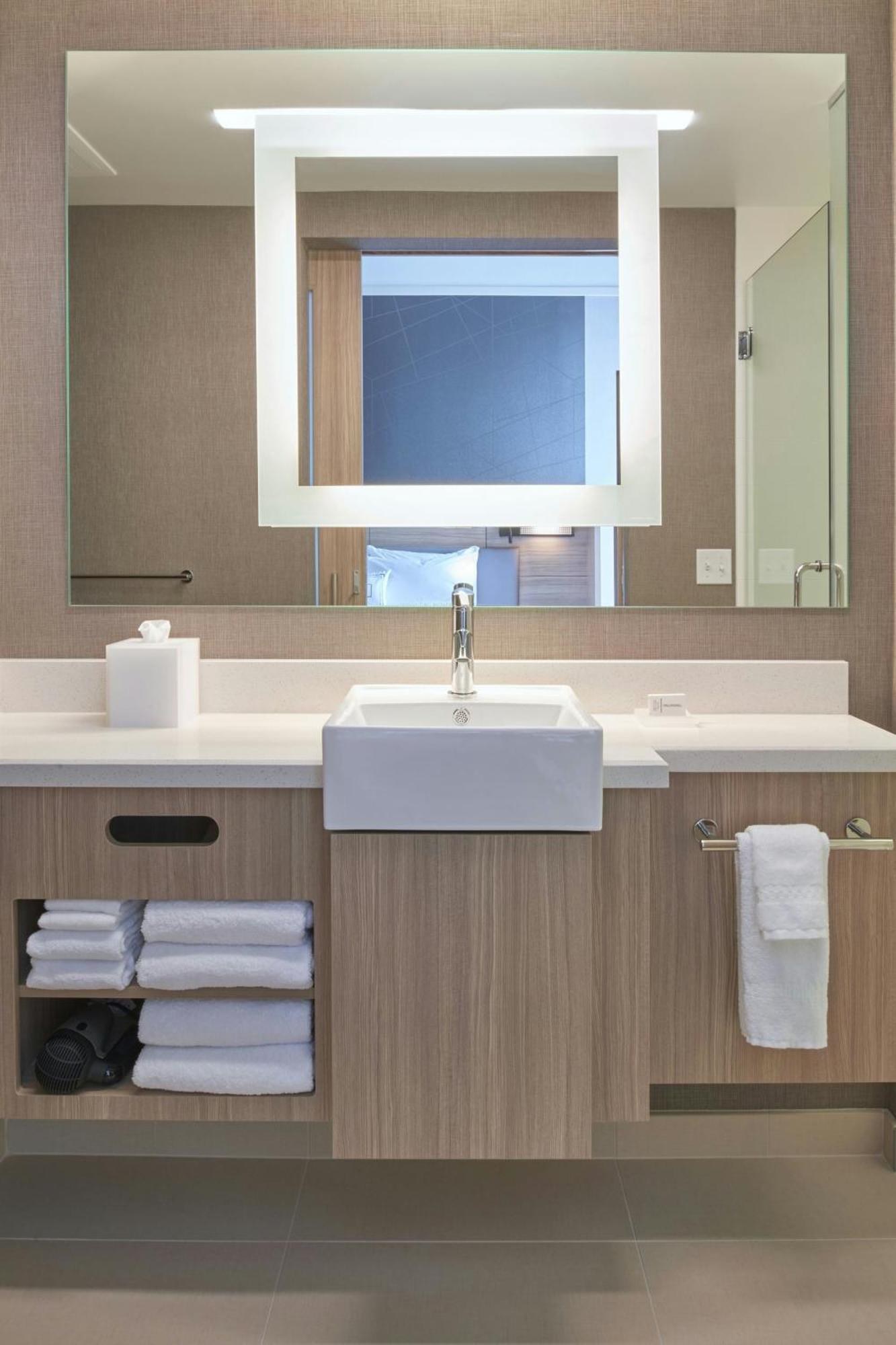 Springhill Suites By Marriott East Lansing University Area, Lansing Area Ngoại thất bức ảnh